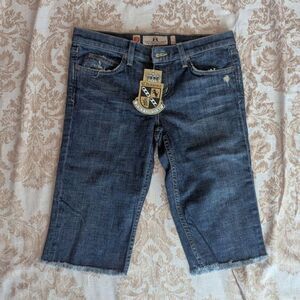 Vintage Juicy Couture Womens Distressed Y2K Skater Jean Jorts NWT Size 28
